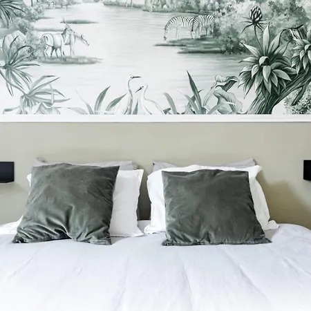 Oasis Tropicale 아파트 *